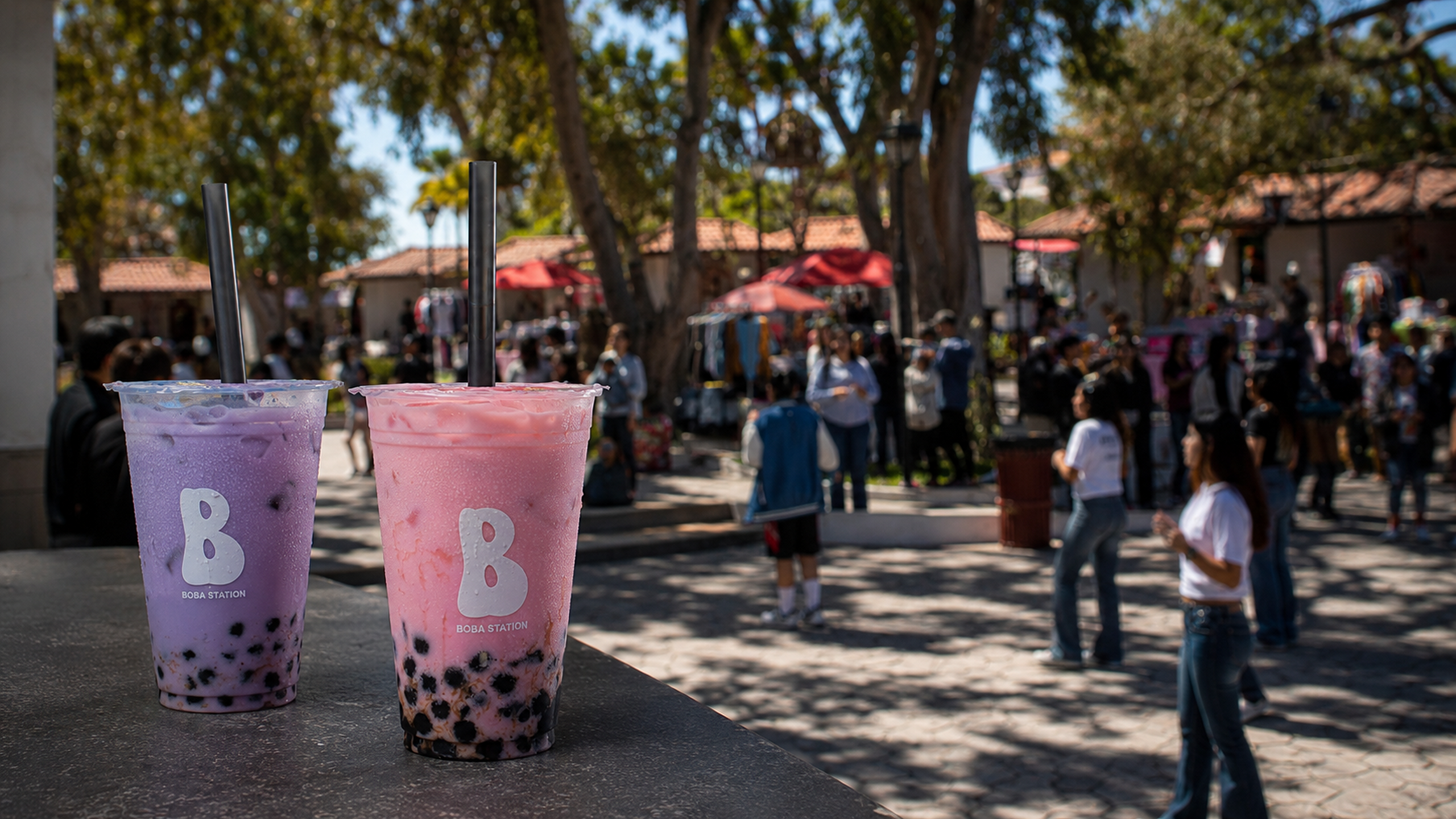 Boba Station participando en un bazar de Ensenada